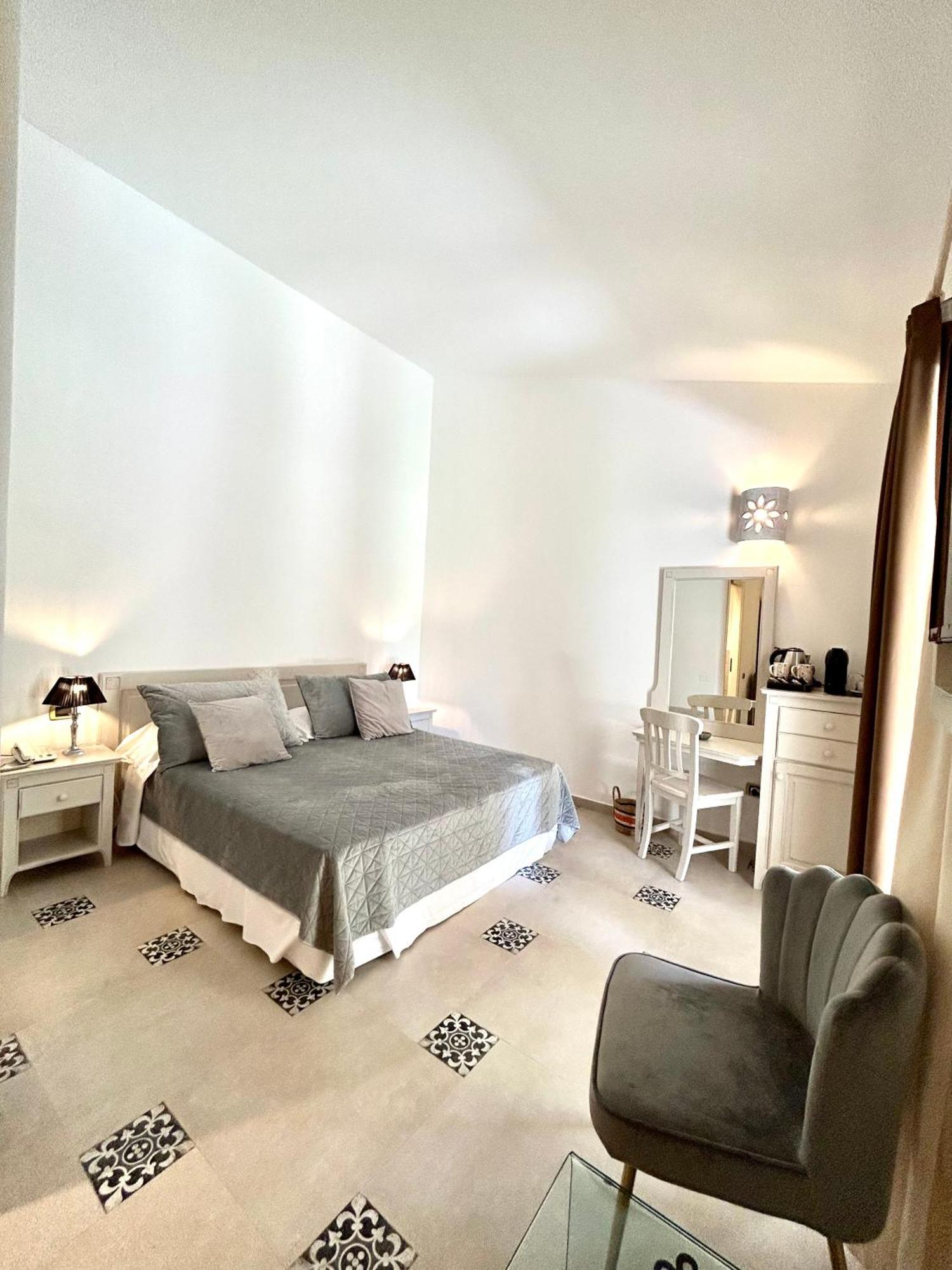 Villa Cavalieri Country Hotel Pula Ngoại thất bức ảnh