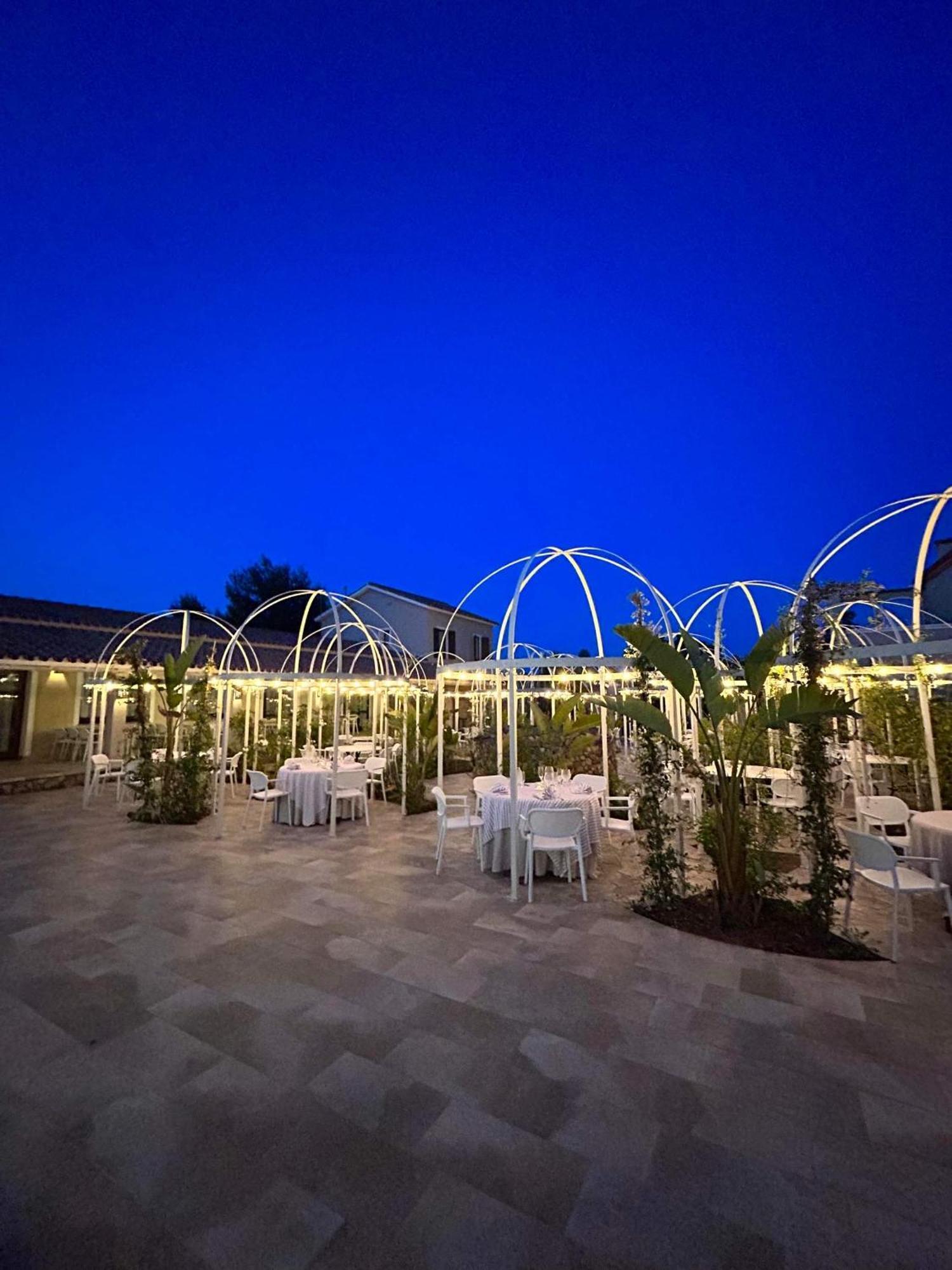 Villa Cavalieri Country Hotel Pula Ngoại thất bức ảnh